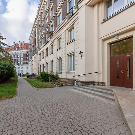 Aleja Wyzwolenia Studio with Mezzanine Warsaw Downtown by Noclegi Renters Exterior foto